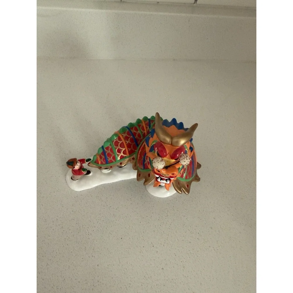 Vtg Dept 56 Snow Village Dragon Parade Chinese New Year Chinatown w/ Box -NICE!